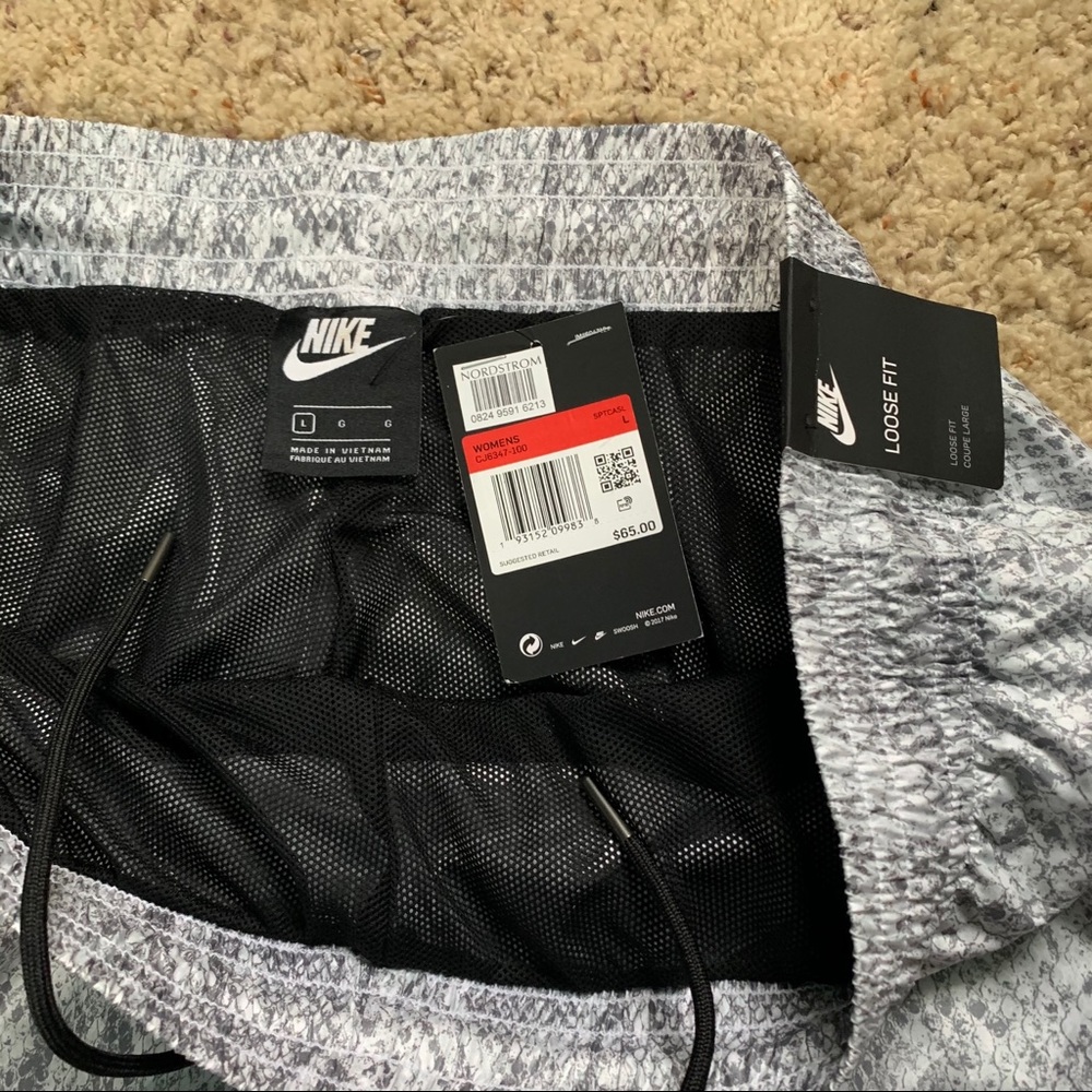Nike joggers - Picture 4 of 4